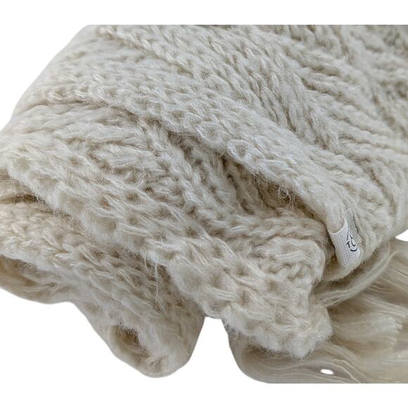 Treasure & Bond Soft Ivory Chunky Knit Scarf - Picture 5 of 6
